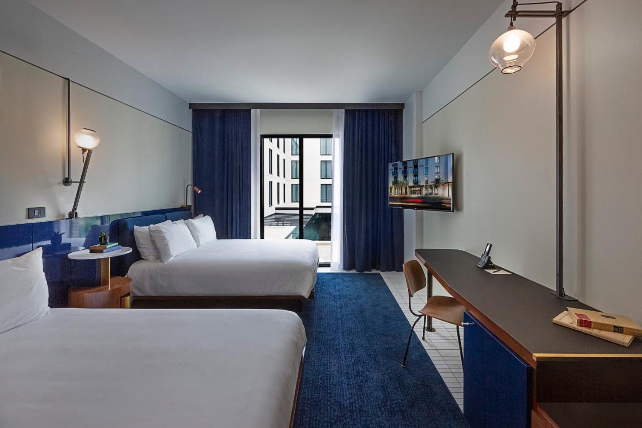 Hotel Haya Tampa Bagian luar foto