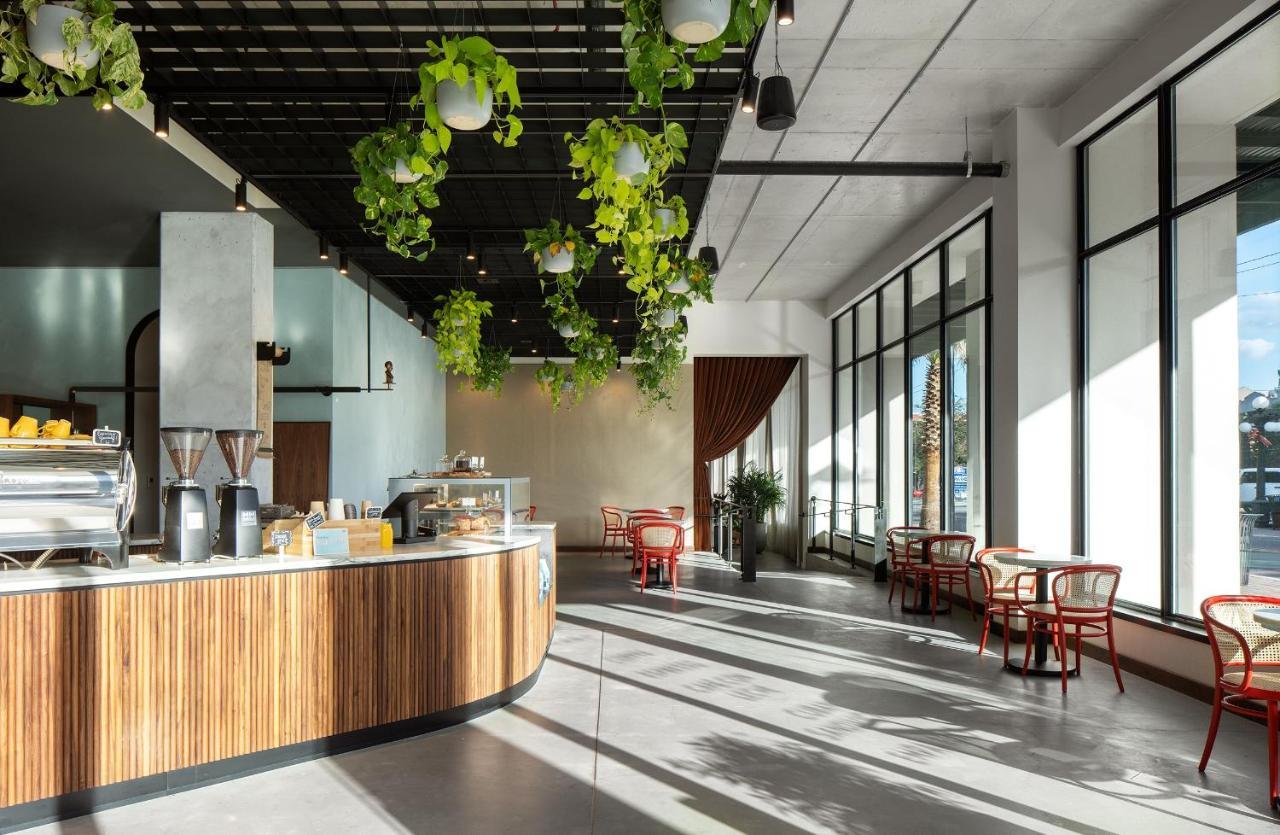 Hotel Haya Tampa Bagian luar foto
