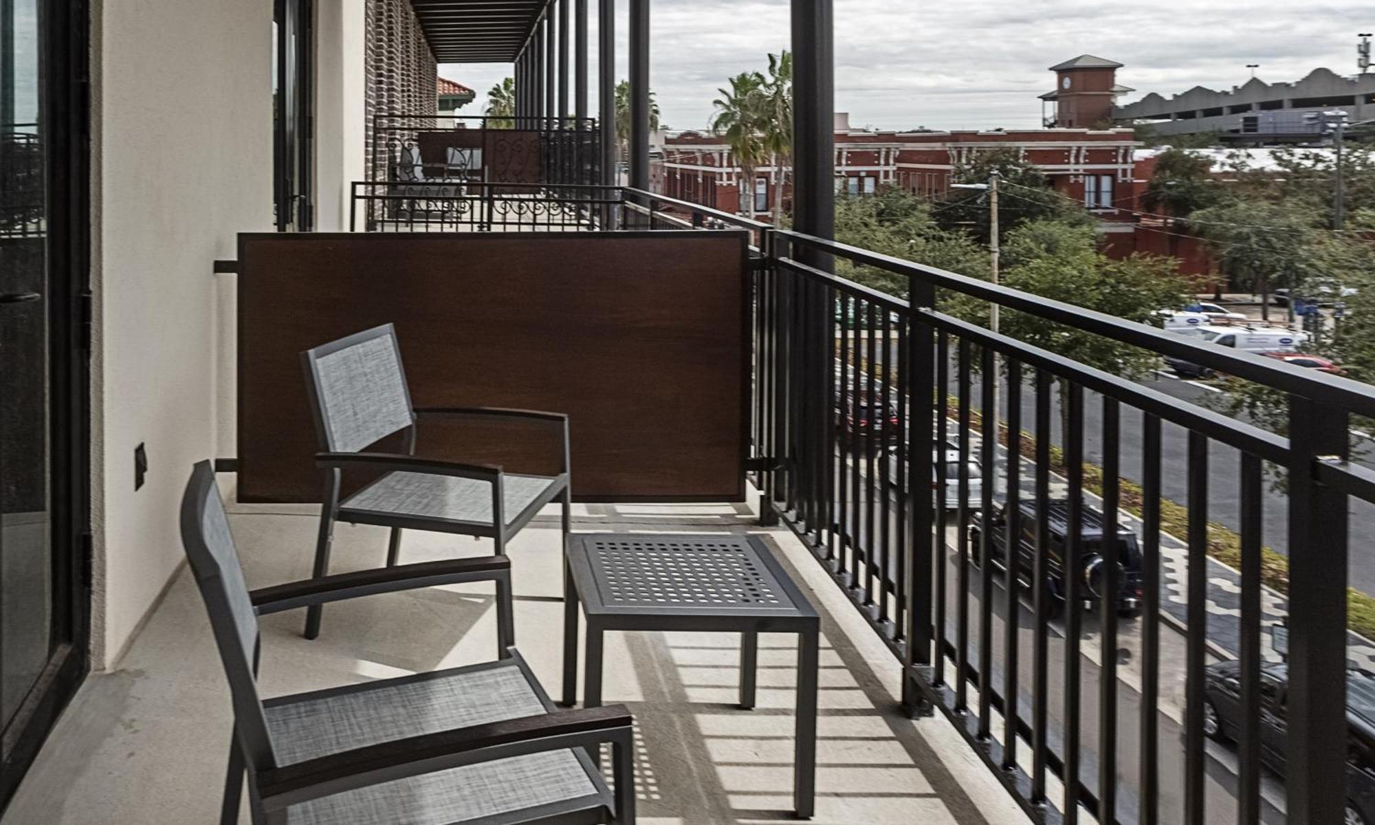 Hotel Haya Tampa Bagian luar foto